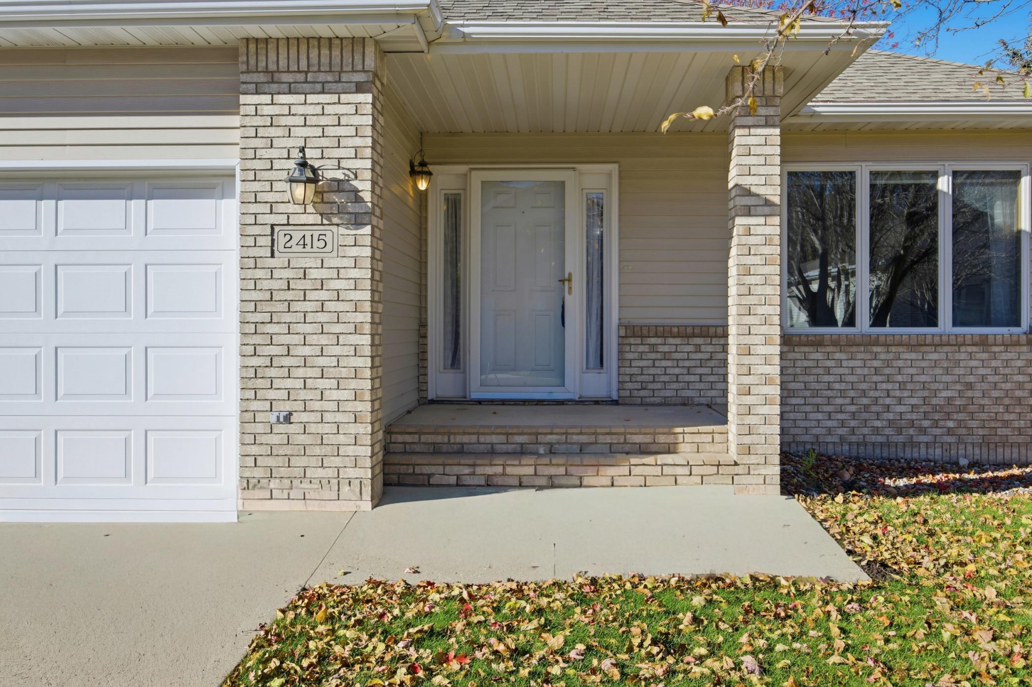 Fargo, North Dakota 58104, United States, 5 Bedrooms Bedrooms, ,3 BathroomsBathrooms,Residential,Pending Sale,250147