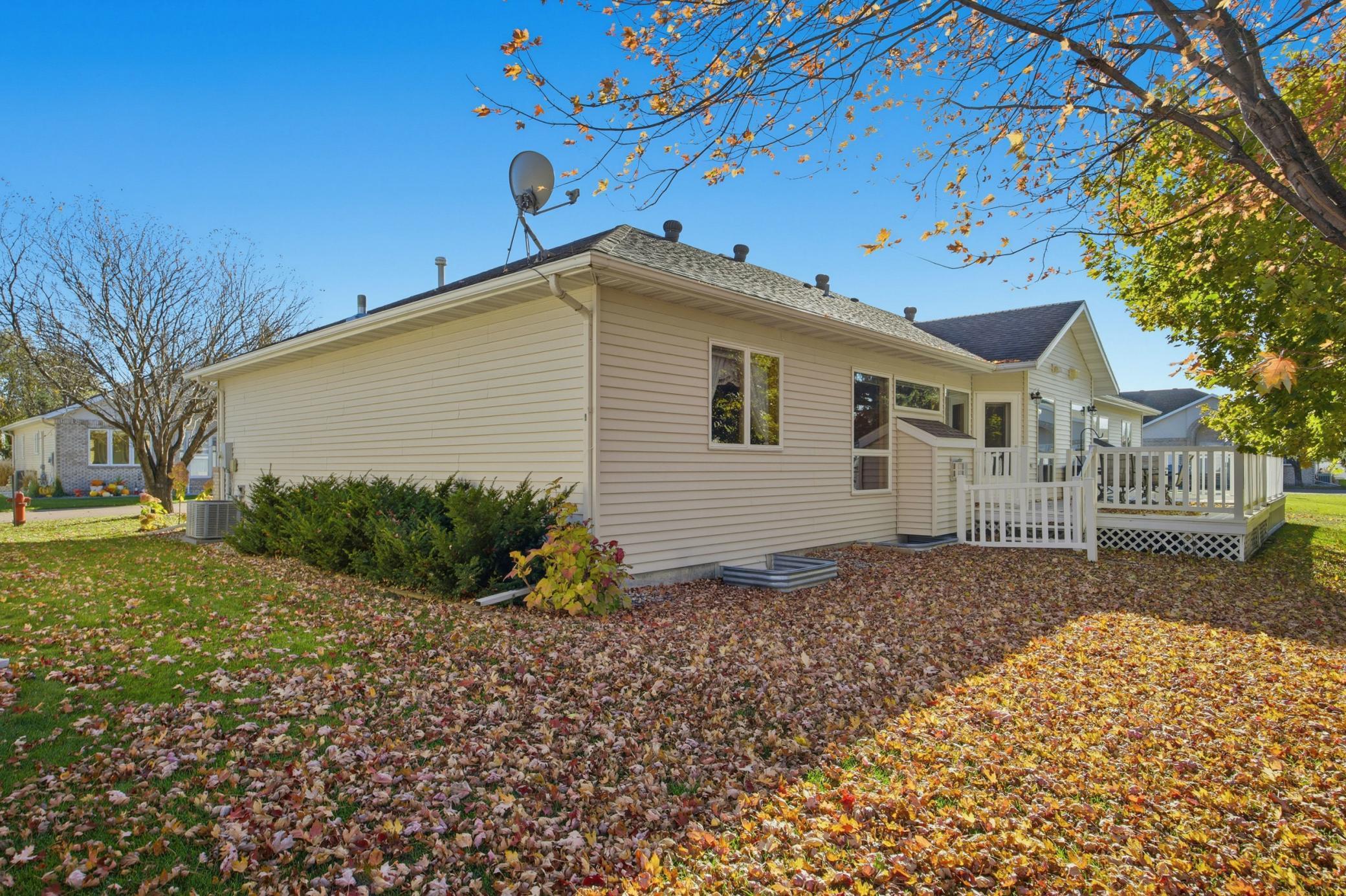 Fargo, North Dakota 58104, United States, 5 Bedrooms Bedrooms, ,3 BathroomsBathrooms,Residential,Pending Sale,250147
