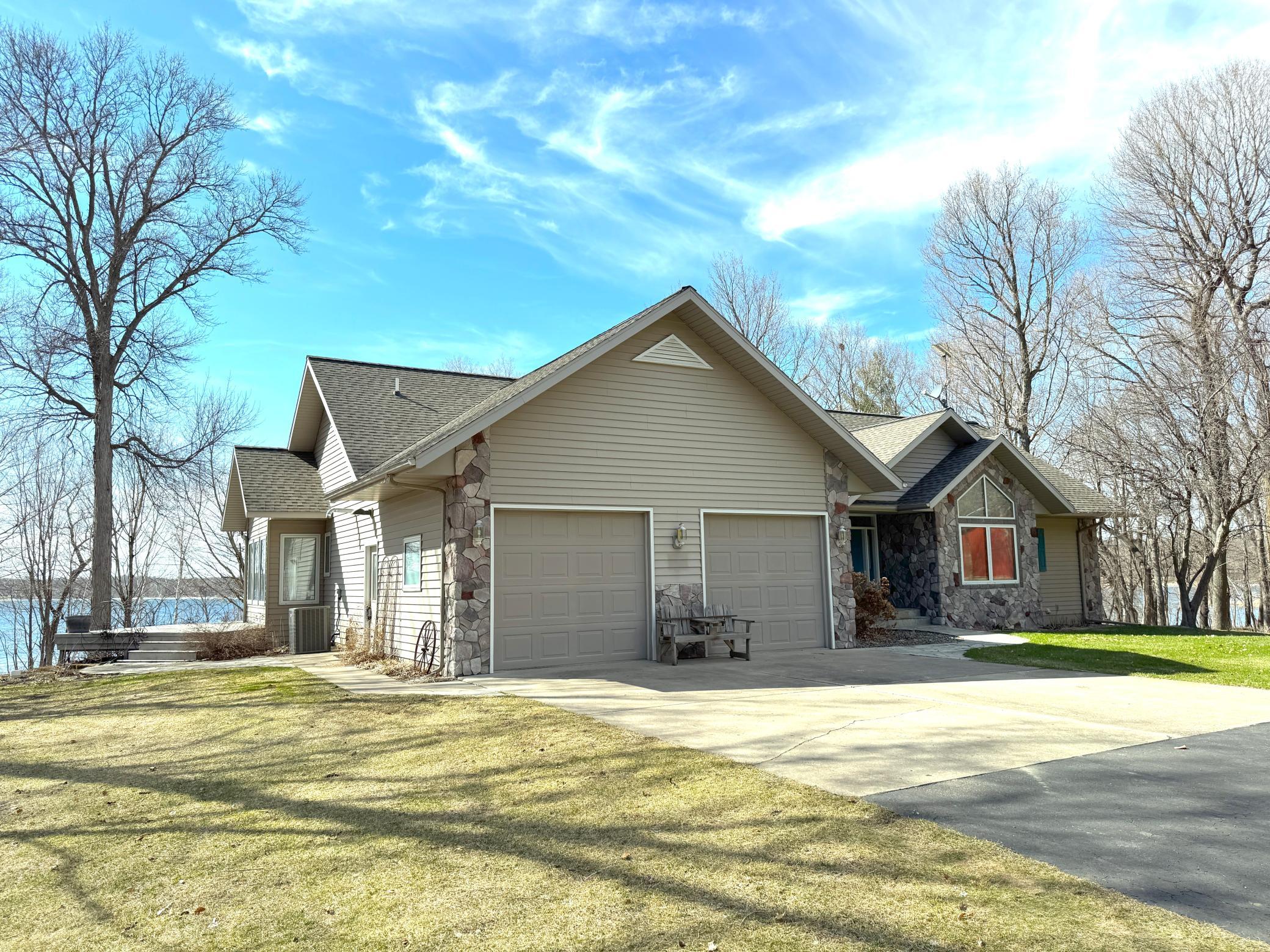 45483 Chippewa Trail