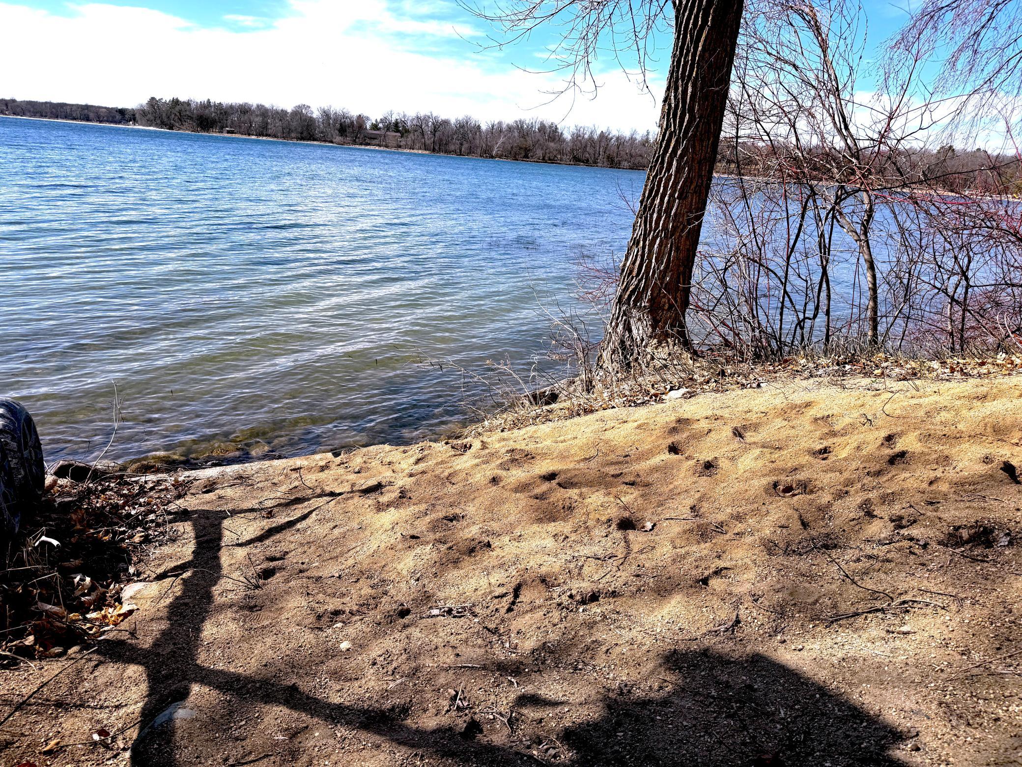 45483 Chippewa Trail