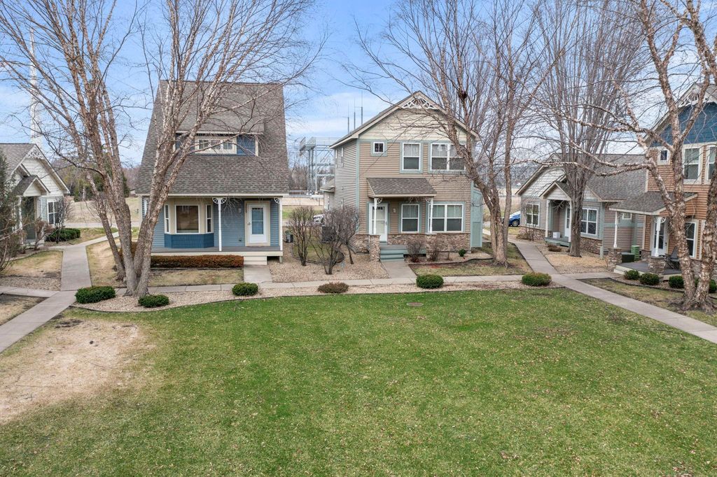 Photo of 3003 86th Lane N, Brooklyn Park, MN 55443 (MLS # 7049653)