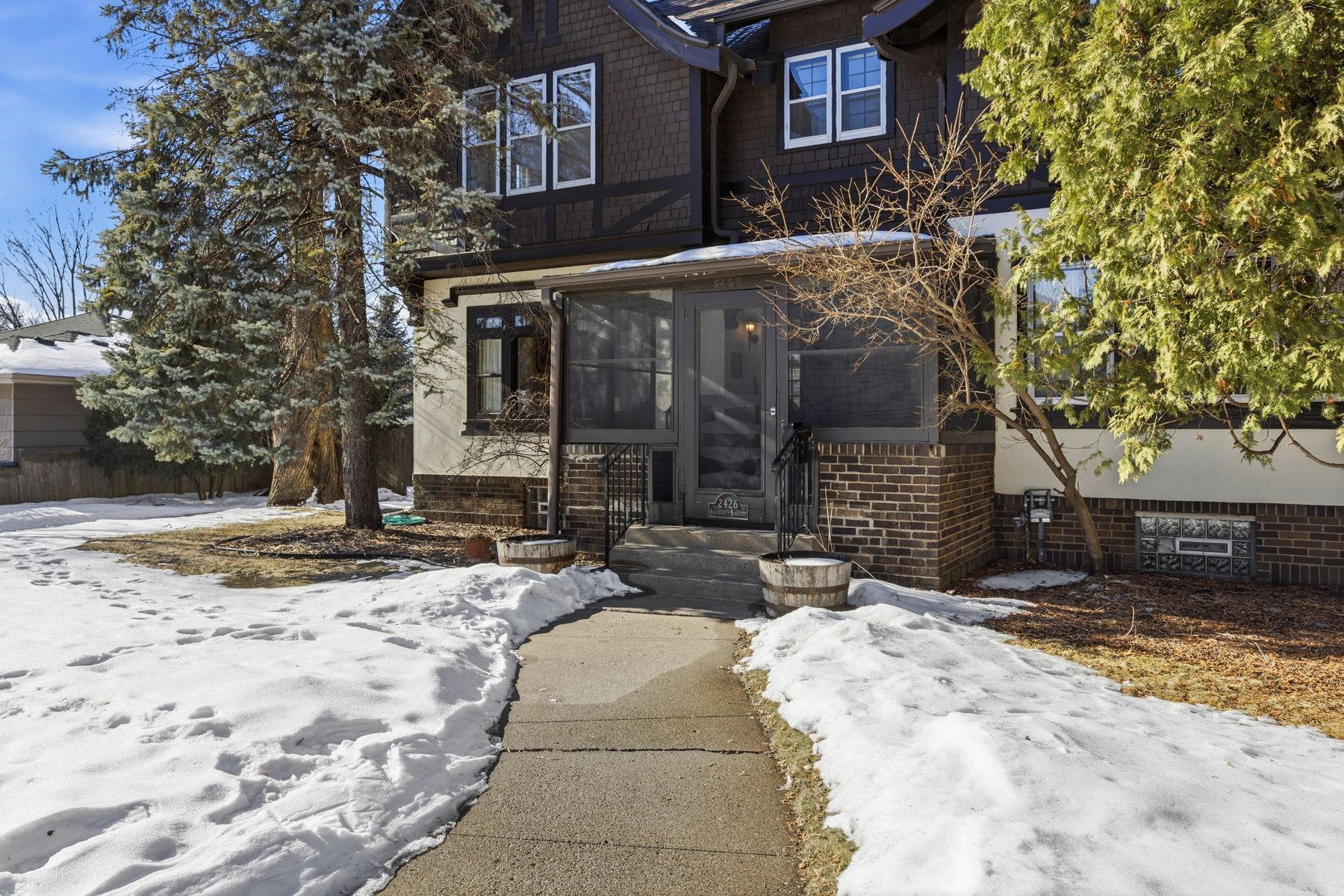 2426 Sheridan Avenue S