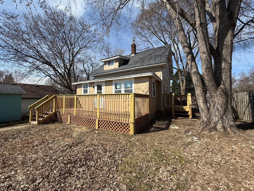 Photo of 1603 Hudson Road, Saint Paul, MN 55106 (MLS # 7046303)