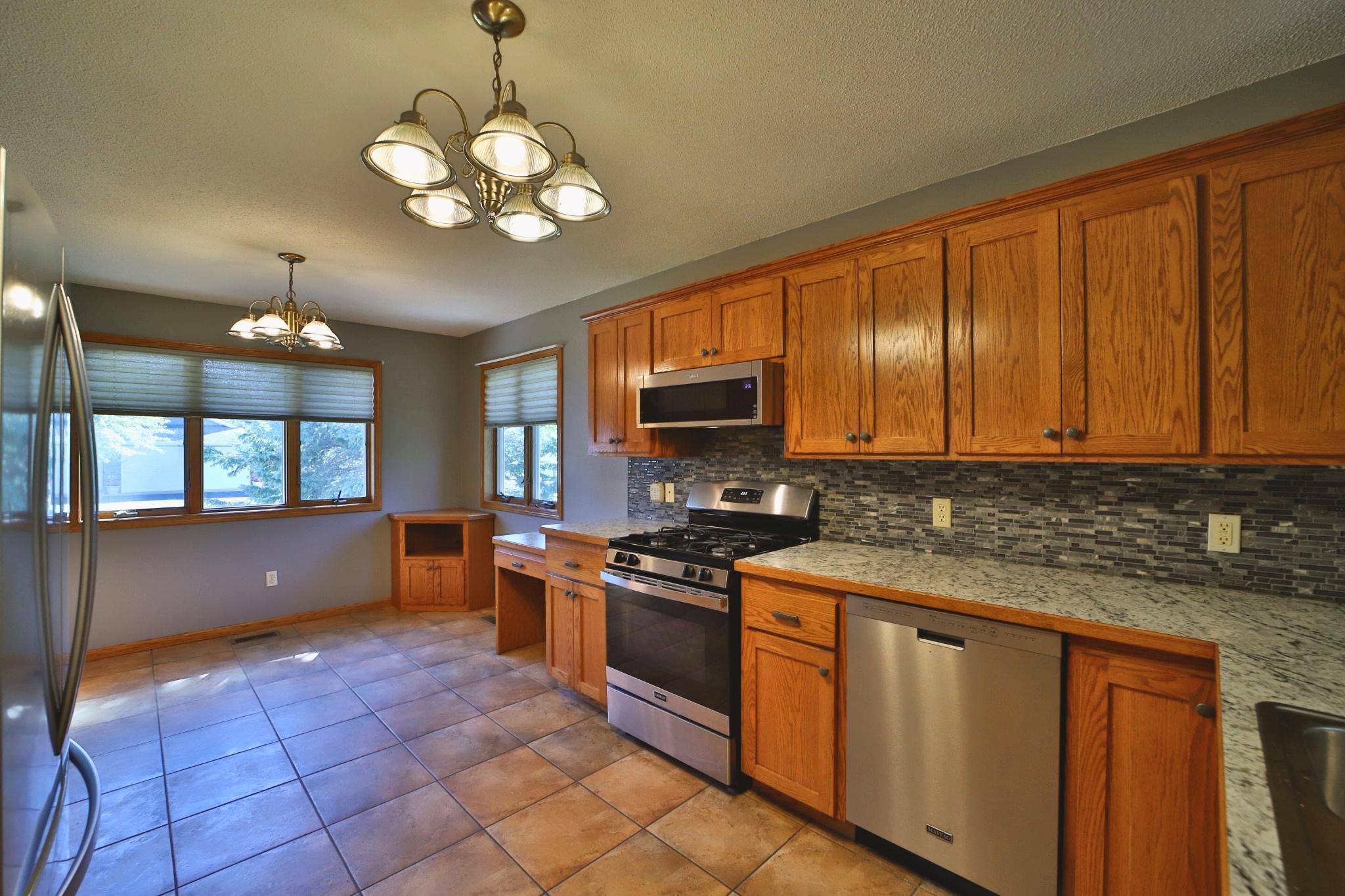 505 Blue Jay Court
