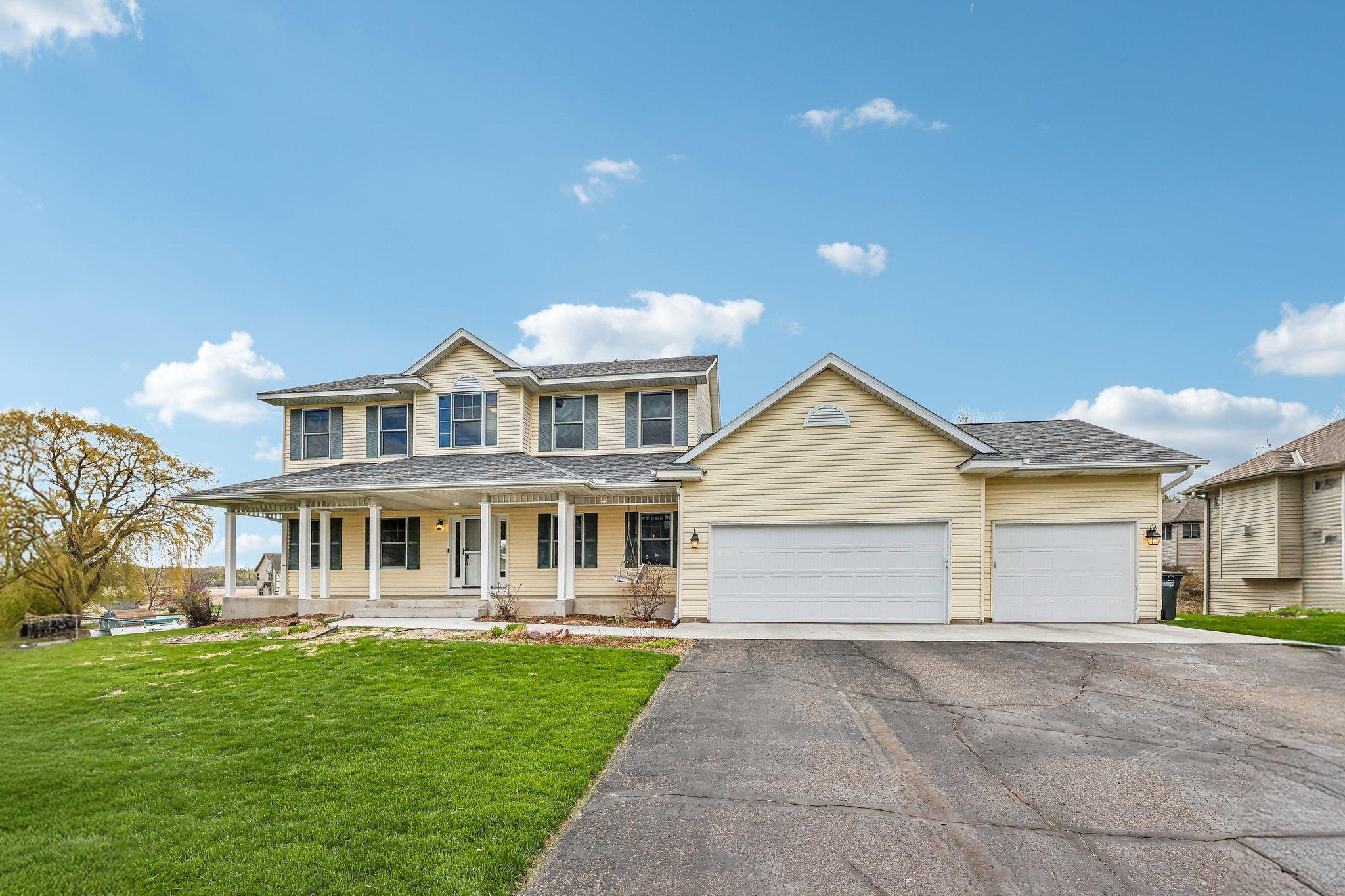 2608 Sandterra Circle