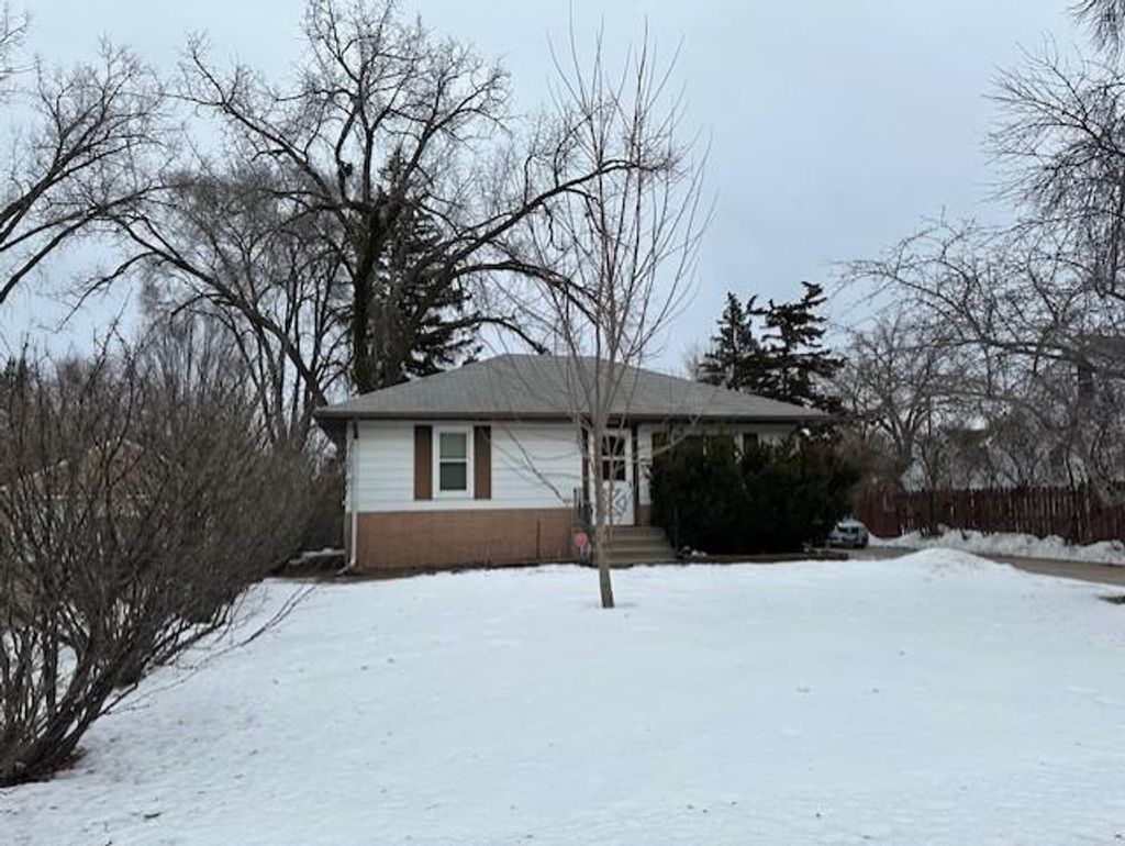 Photo of 6912 60th Avenue N, Crystal, MN 55428 (MLS # 7007536)