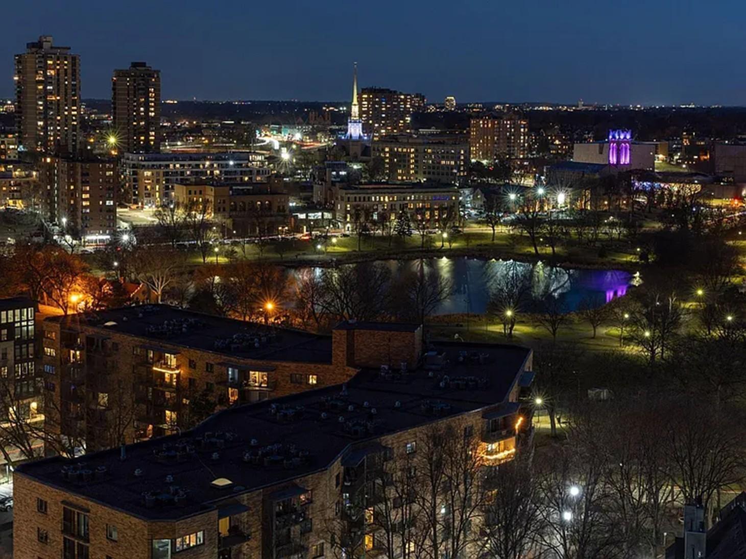 1235 Yale Place 1701