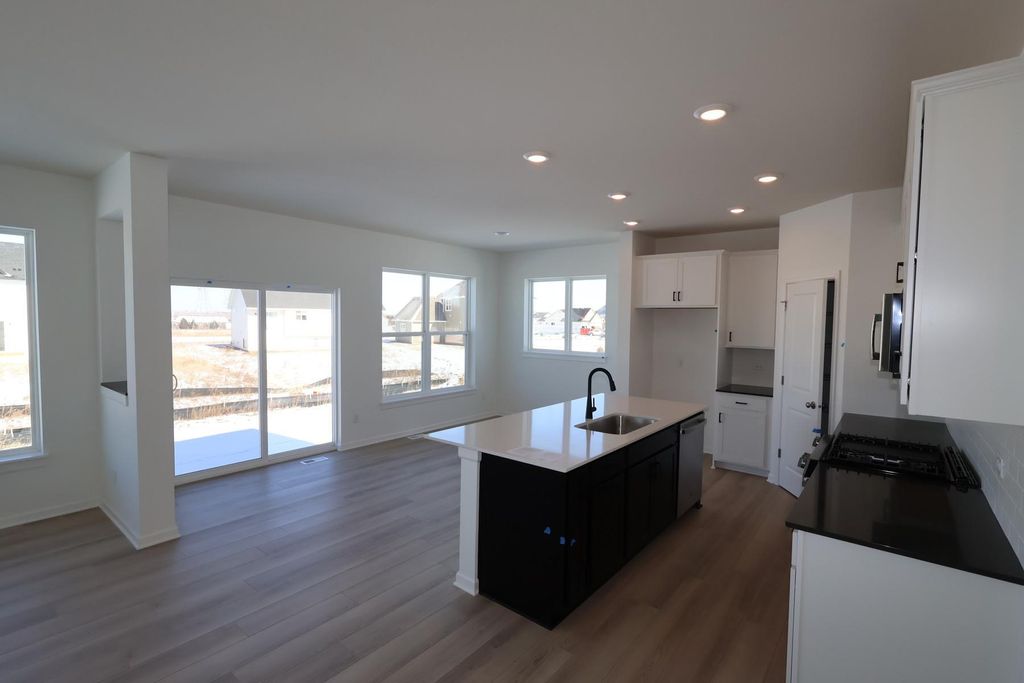 Photo of 1691 Tyrone Drive, Shakopee, MN 55379 (MLS # 7002294)