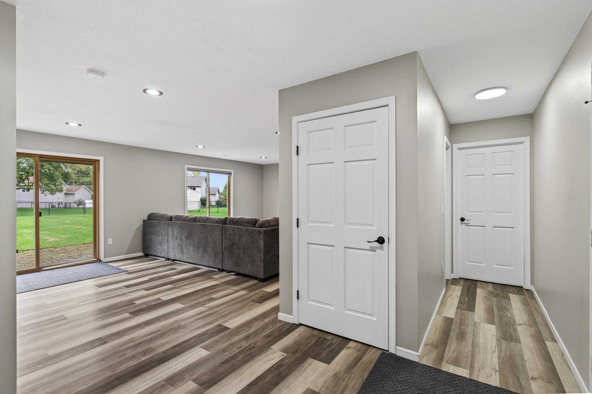 20188 Farnham Avenue N