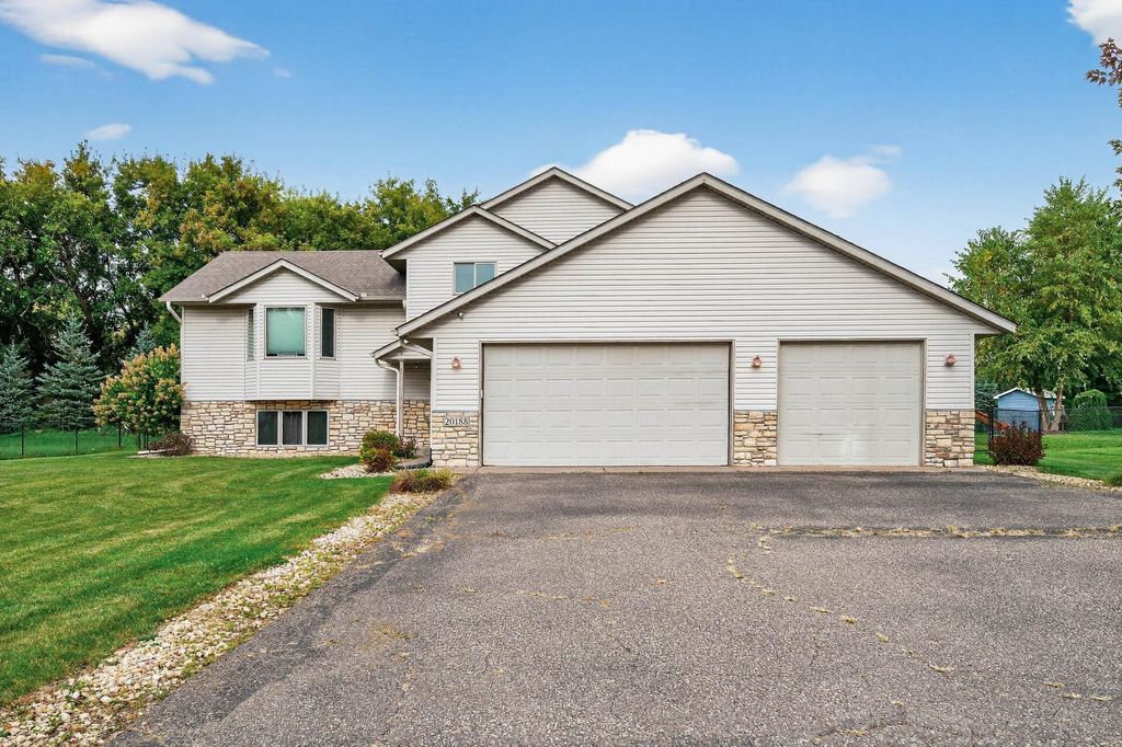 Photo of 20188 Farnham Avenue N, Forest Lake, MN 55025 (MLS # 7007674)