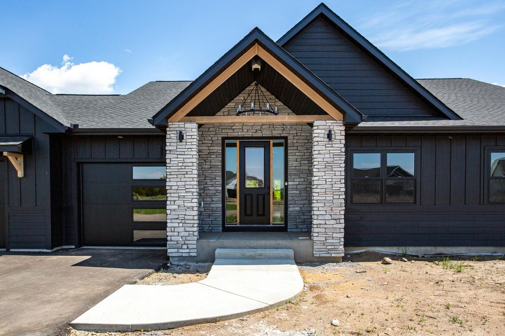 Photo of 249 Saddle Ridge Lane, Troy Twp, WI 54022 (MLS # 7020055)