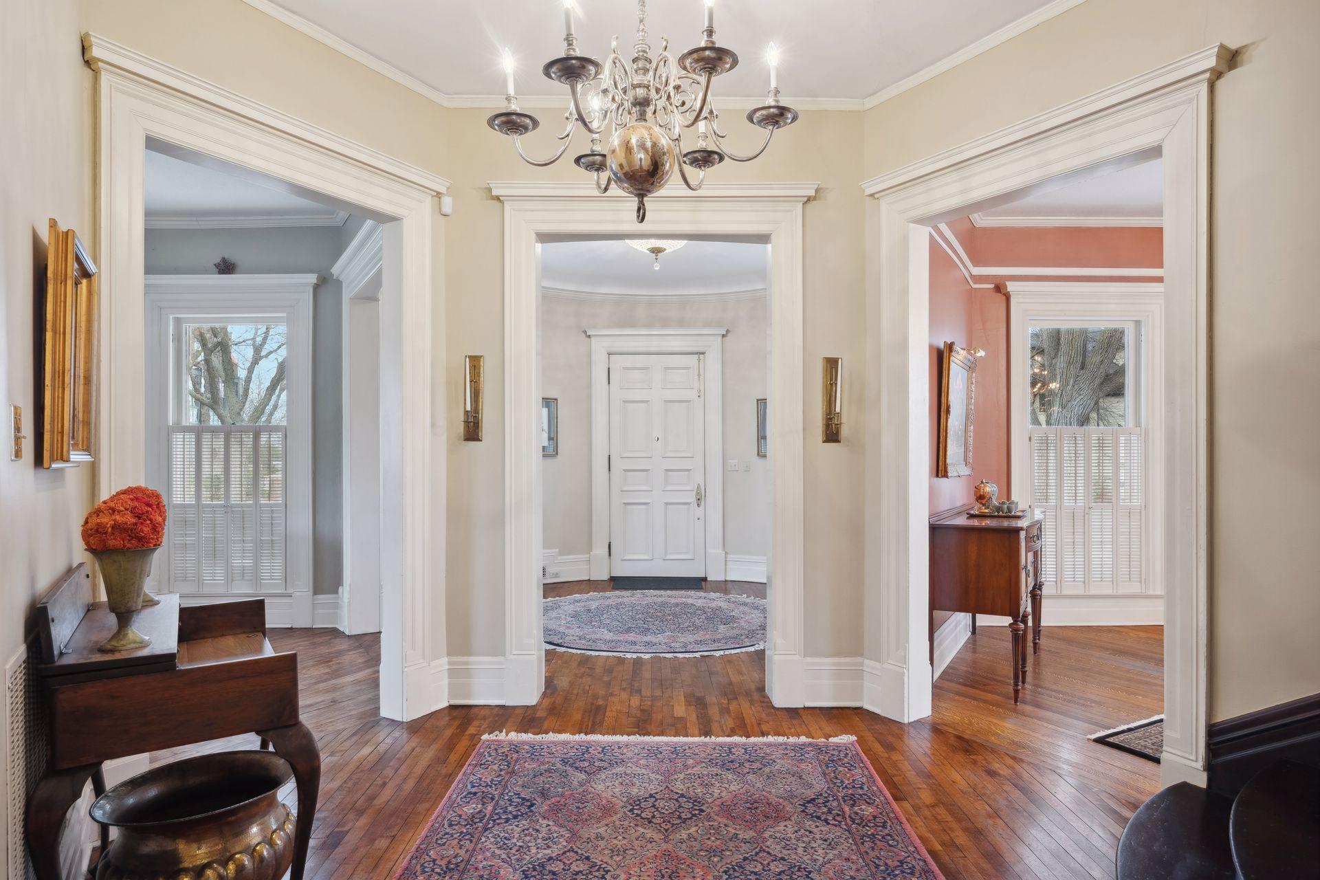 1203 Mount Curve Avenue