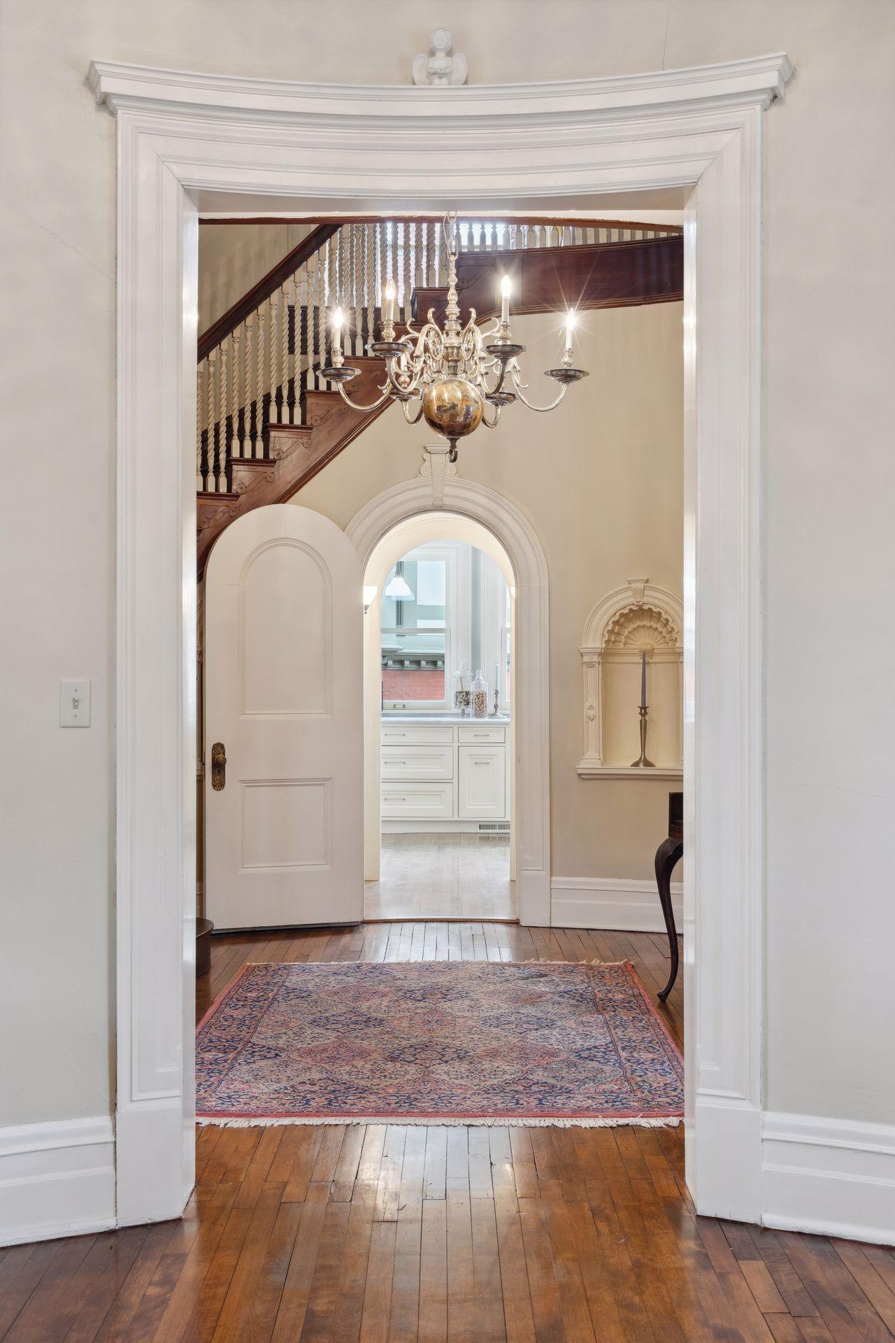 1203 Mount Curve Avenue