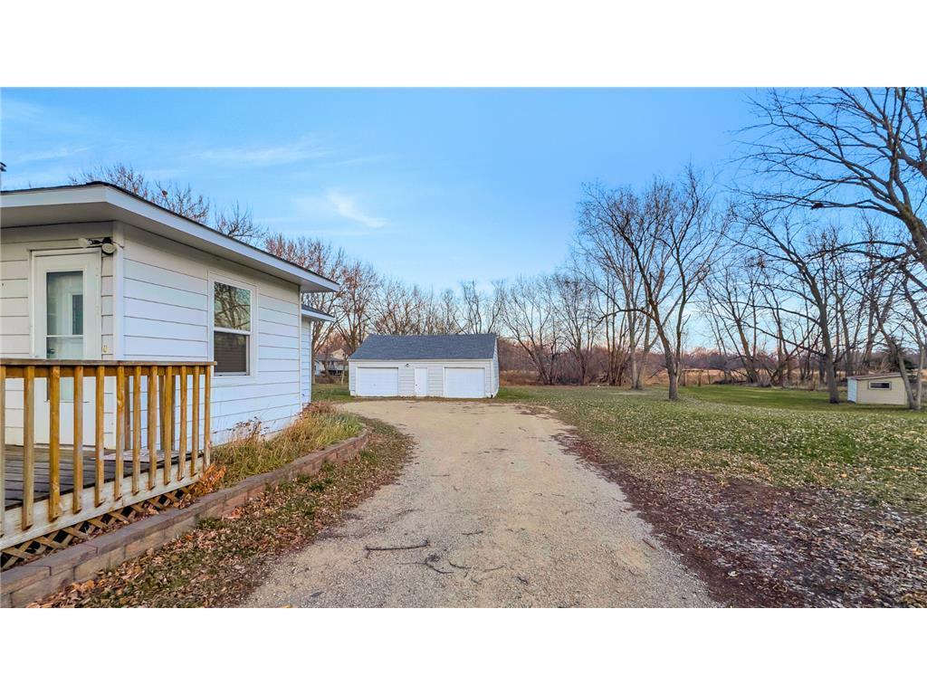 Photo of 1017 S 4th Avenue, Albert Lea, MN 56007 (MLS # 7165179)