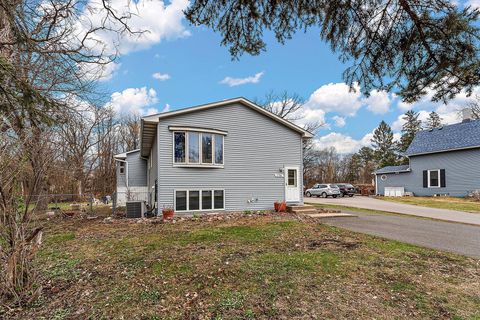 1786 English Street Maplewood MN 55109