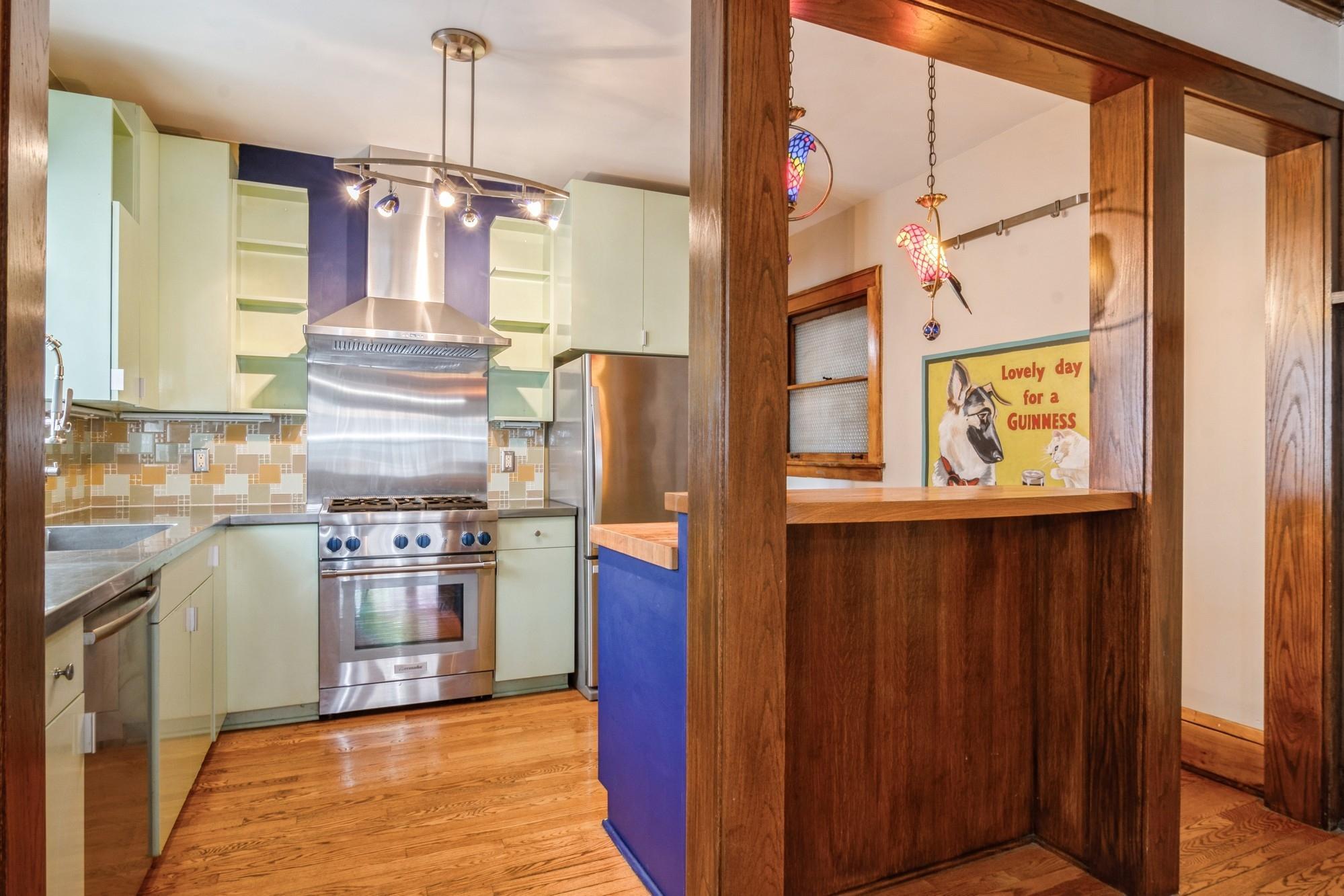 2545 Bryant Avenue S 1