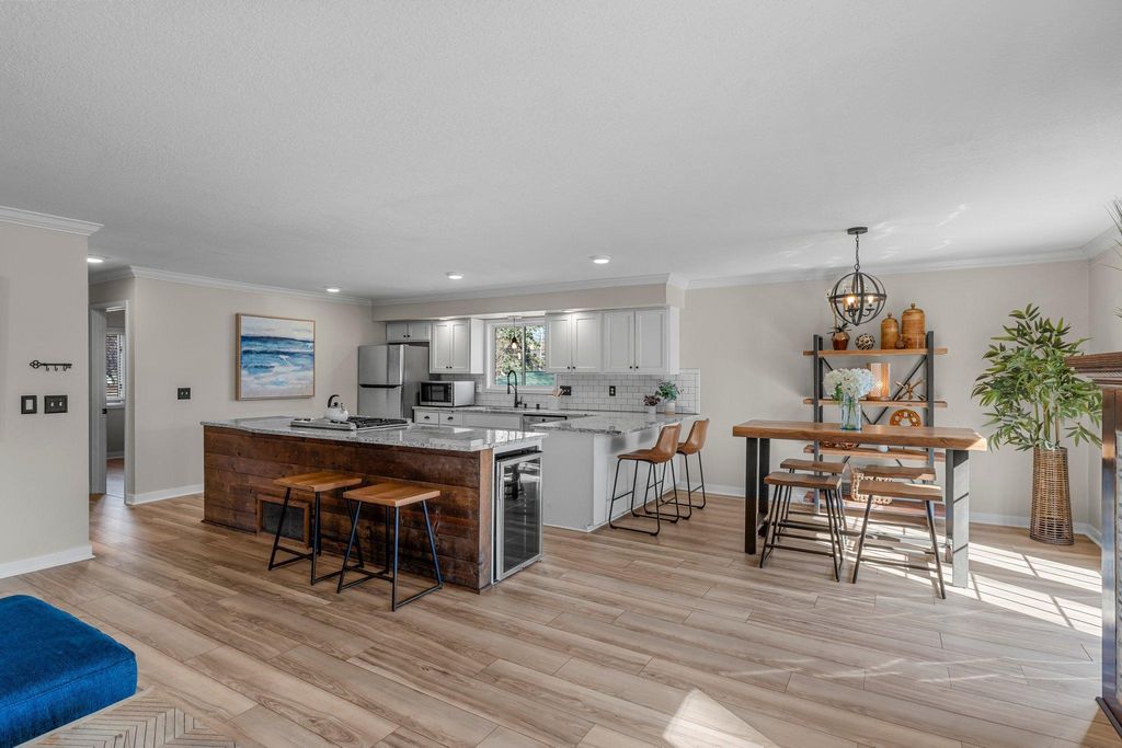 Photo of 540 Orchid Lane N, Plymouth, MN 55447 (MLS # 7010382)