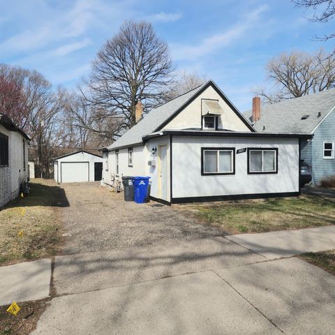 1071 Norton Street Saint Paul MN 55117
