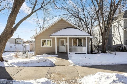 624 Cook Avenue E Saint Paul MN 55130