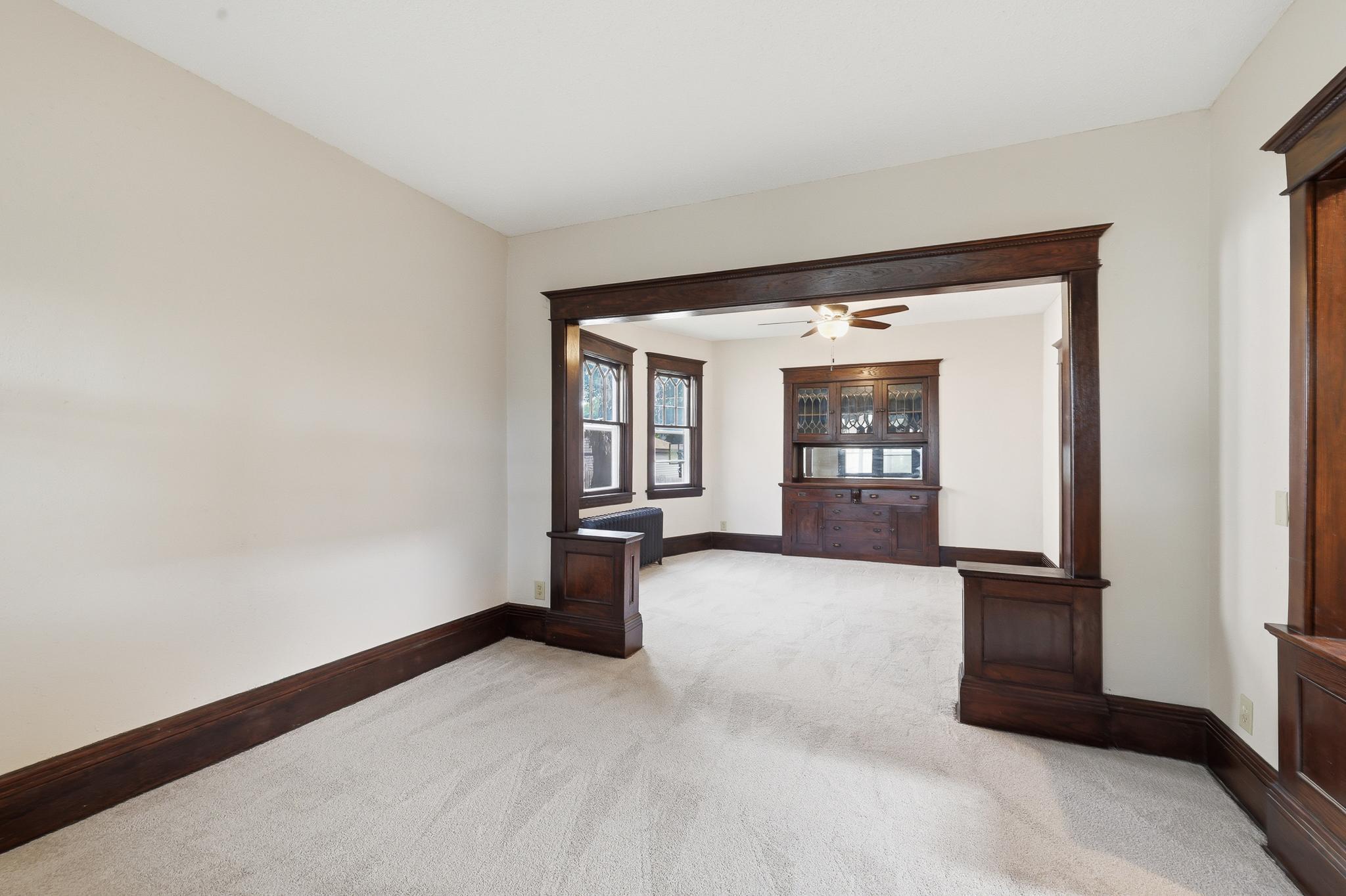 934 Central Avenue W