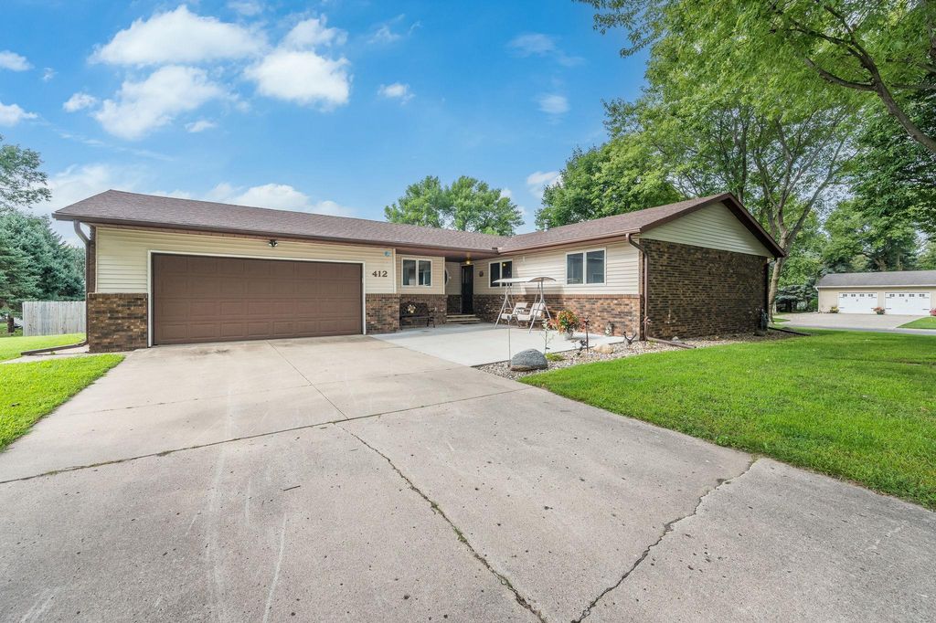 Photo of 412 Linda Street, Jackson, MN 56143 (MLS # 6801092)