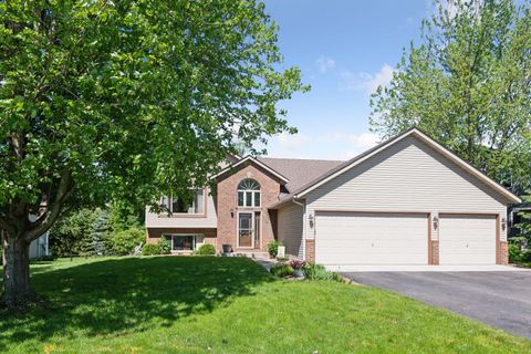 1938 Ormond Drive Shakopee MN 55379