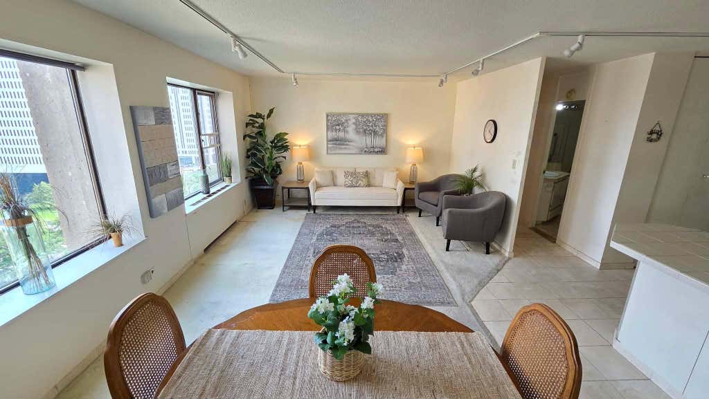 Photo of 15 S 1st St ST #A1512, Minneapolis, MN 55401 (MLS # 7110814)