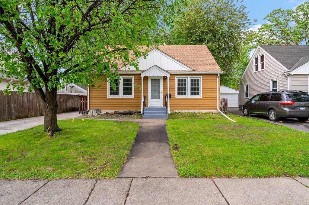 Photo of 1131 Kingsford Street, Saint Paul, MN 55106 (MLS # 7074859)