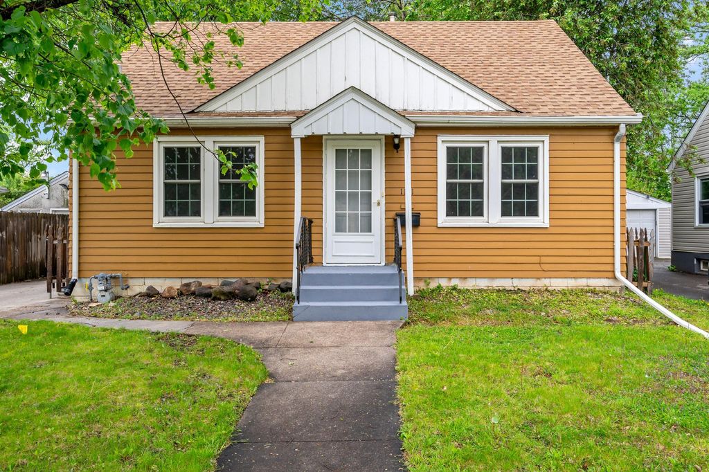 Photo of 1131 Kingsford Street, Saint Paul, MN 55106 (MLS # 7074859)