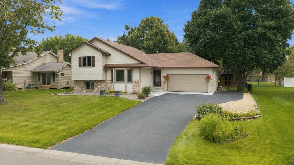 Photo of 12763 Verdin Street NW, Coon Rapids, MN 55448 (MLS # 7125944)