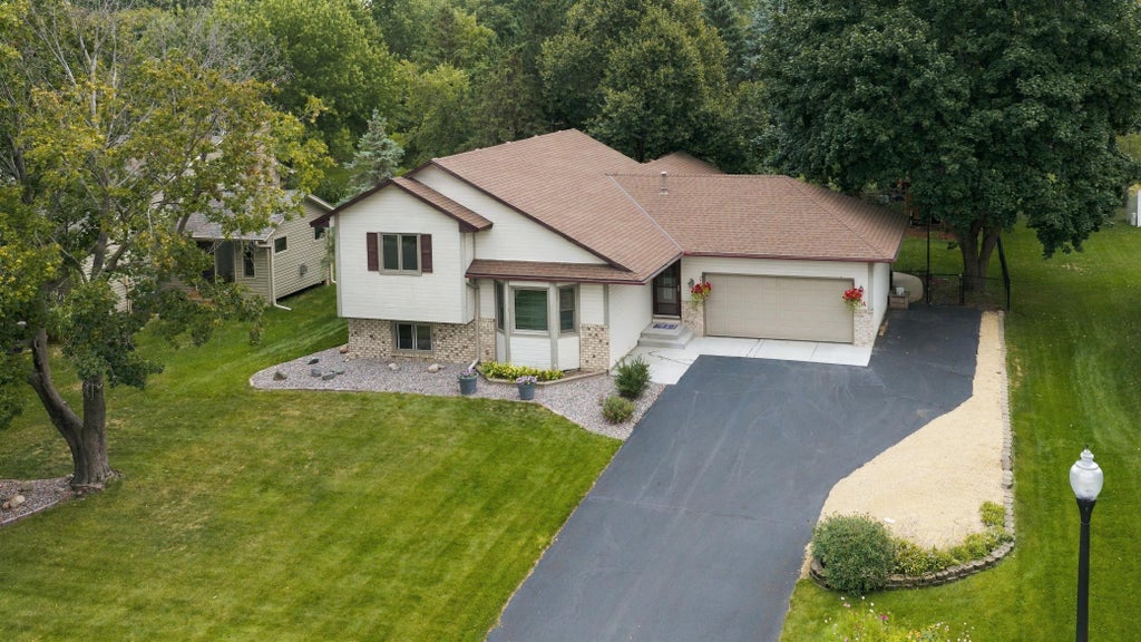 Photo of 12763 Verdin Street NW, Coon Rapids, MN 55448 (MLS # 7125944)