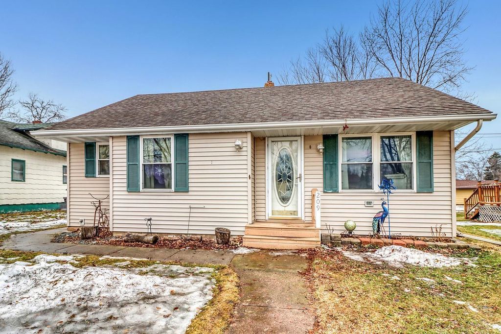 Photo of 209 5th Street SE, Barnesville, MN 56514 (MLS # 7031506)