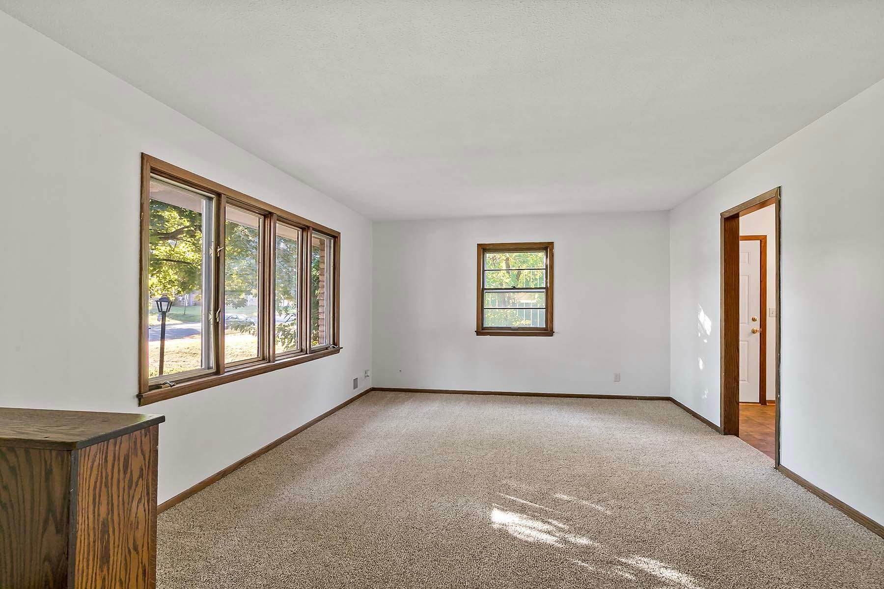 9852 Blaisdell Avenue S