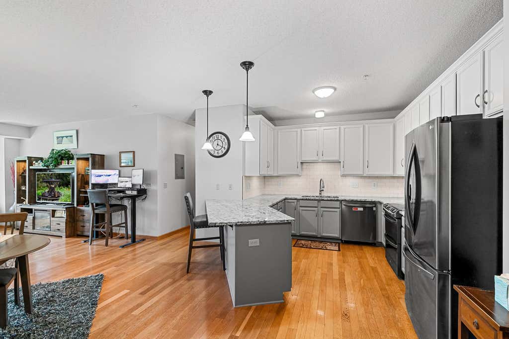 Photo of 2530 E 34th Street #210, Minneapolis, MN 55406 (MLS # 7076520)