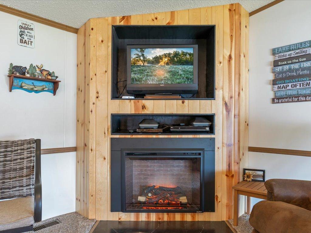 8143 Meadow Lake Road SW