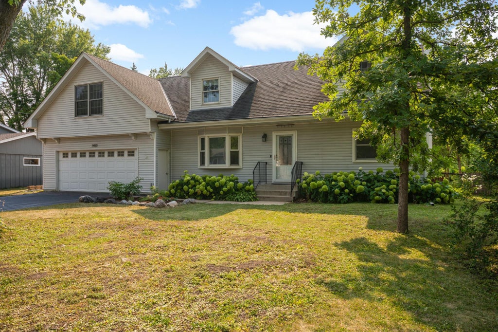 Photo of 1459 Rainbow Avenue, Maple Plain, MN 55359 (MLS # 7075114)