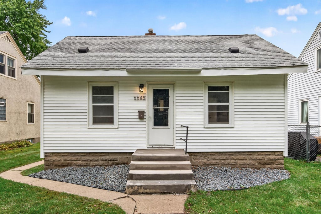 Photo of 5548 35th Avenue S, Minneapolis, MN 55417 (MLS # 7154302)