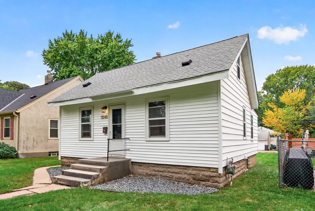 Photo of 5548 35th Avenue S, Minneapolis, MN 55417 (MLS # 7154302)