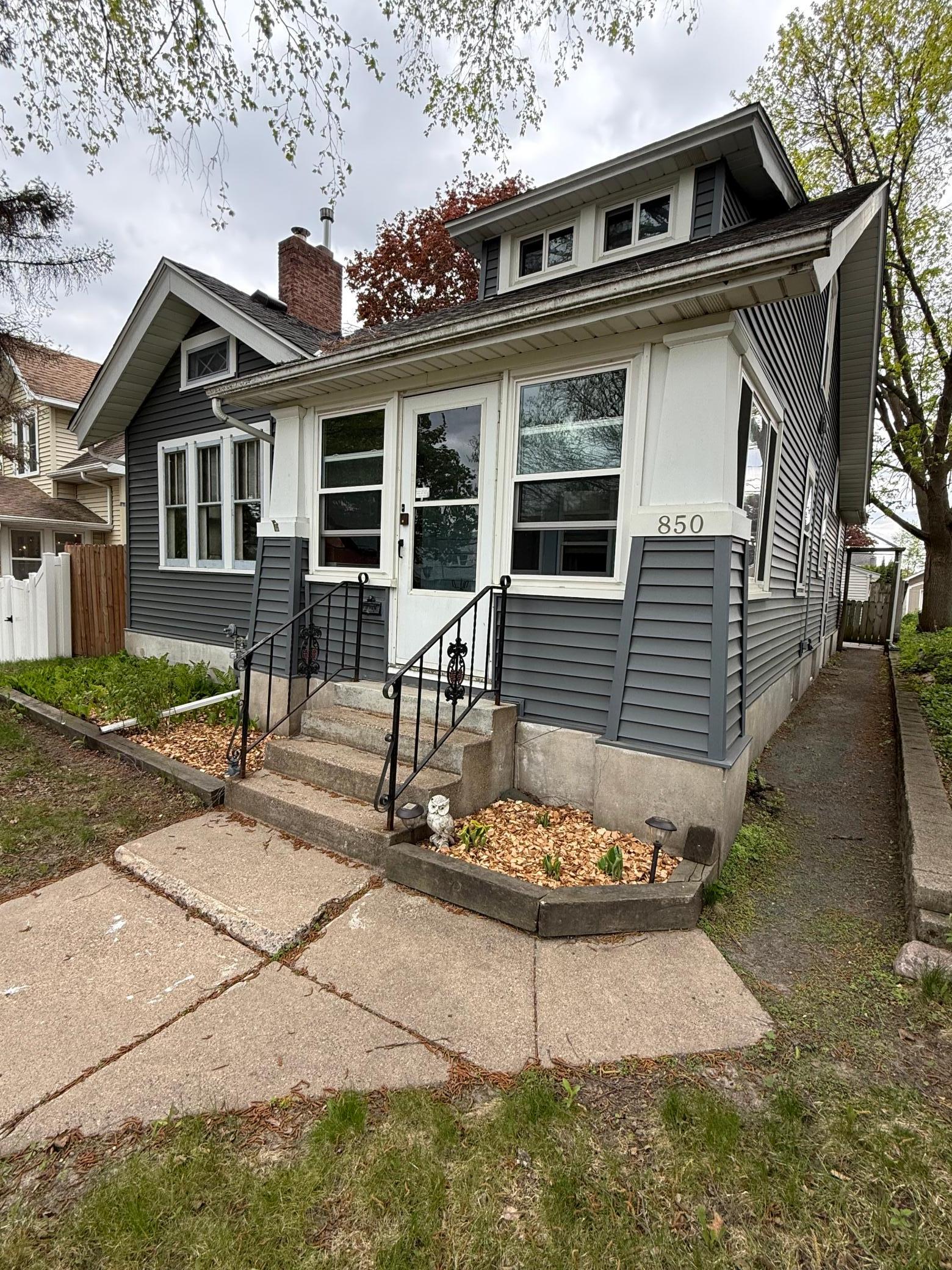850 Clear Avenue