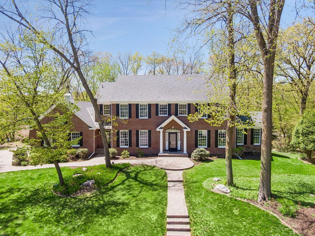 Photo of 20150 Sweetwater Curve, Shorewood, MN 55331 (MLS # 7065295)
