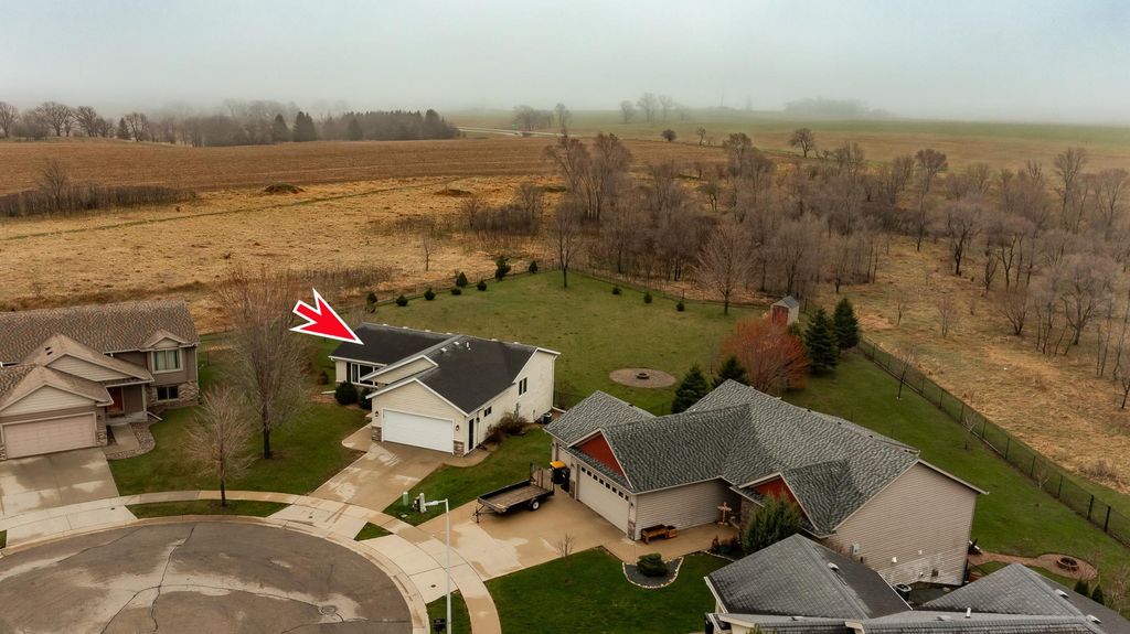 Photo of 3145 Tamarack Lane SE, Rochester, MN 55904 (MLS # 7055489)