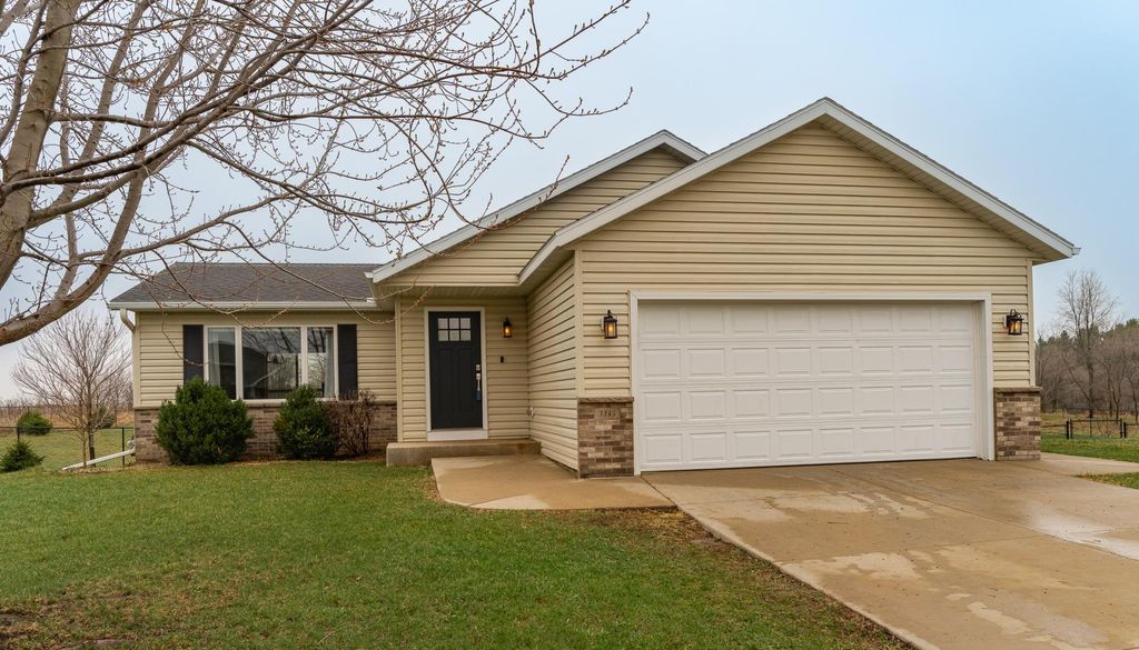 Photo of 3145 Tamarack Lane SE, Rochester, MN 55904 (MLS # 7055489)