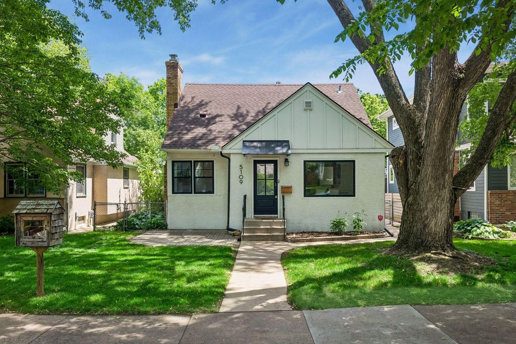 Photo of 5109 Abbott Avenue S, Minneapolis, MN 55410 (MLS # 7111062)