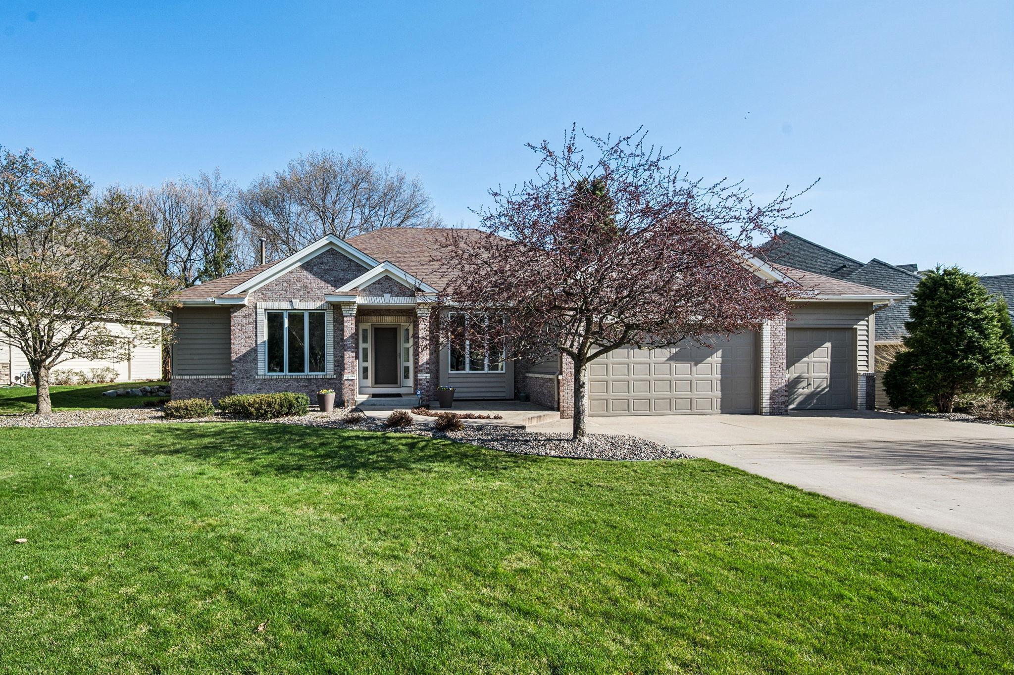 3555 Woodland Trail