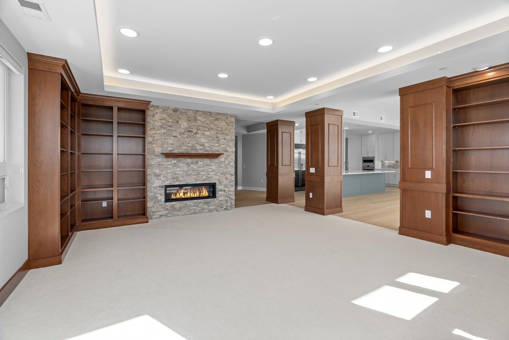 Photo of 1 Hill Farm Road #306, North Oaks, MN 55127 (MLS # 7048314)