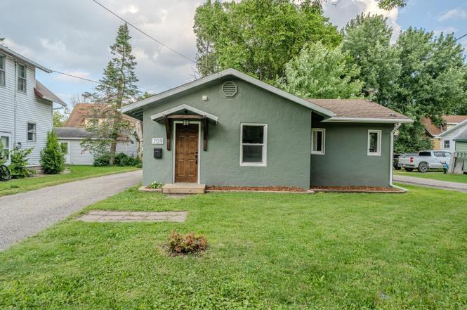 Photo of 709 Rossman Avenue, Detroit Lakes, MN 56501 (MLS # 7163935)
