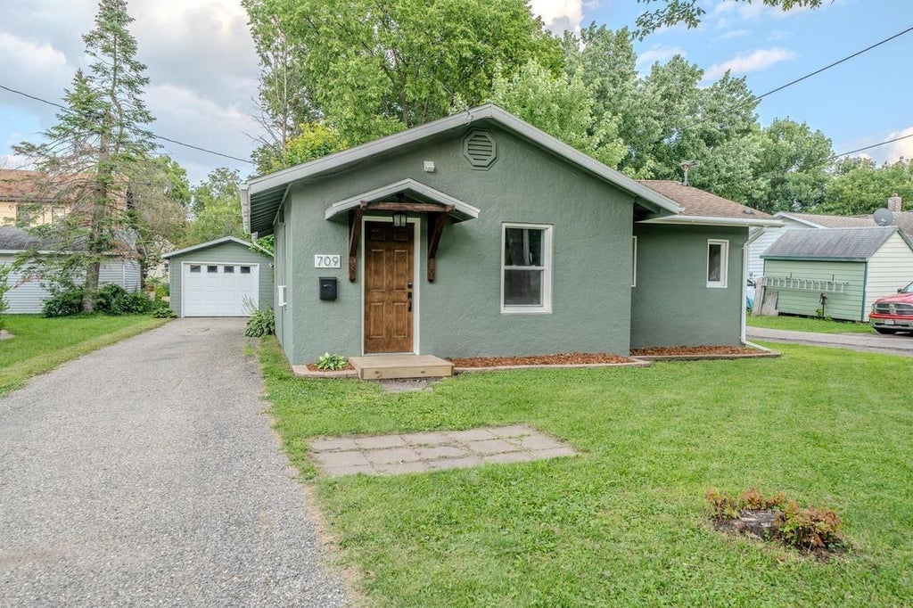 Photo of 709 Rossman Avenue, Detroit Lakes, MN 56501 (MLS # 7163935)