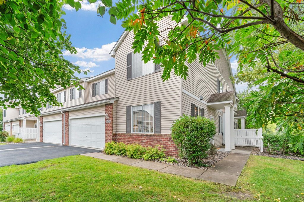 Photo of 17913 96th Avenue N, Maple Grove, MN 55311 (MLS # 7009387)