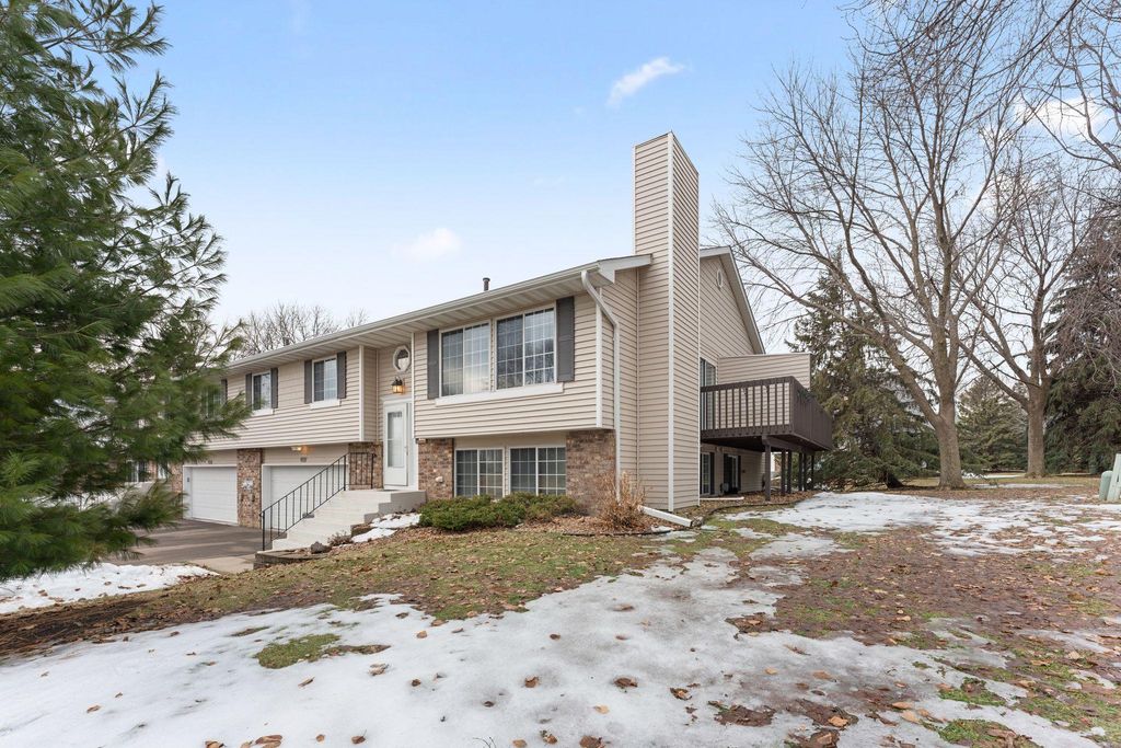 Photo of 1216 Hilo Avenue N, Oakdale, MN 55128 (MLS # 7001830)