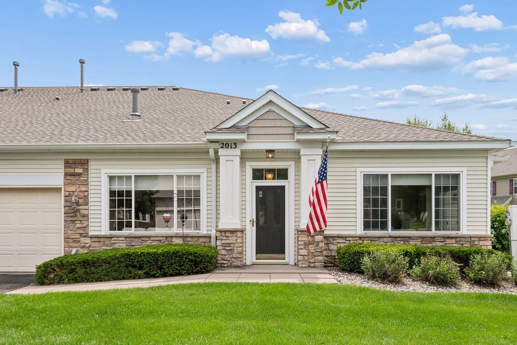 Photo of 2013 Stahlke Way, Chaska, MN 55318 (MLS # 7091399)